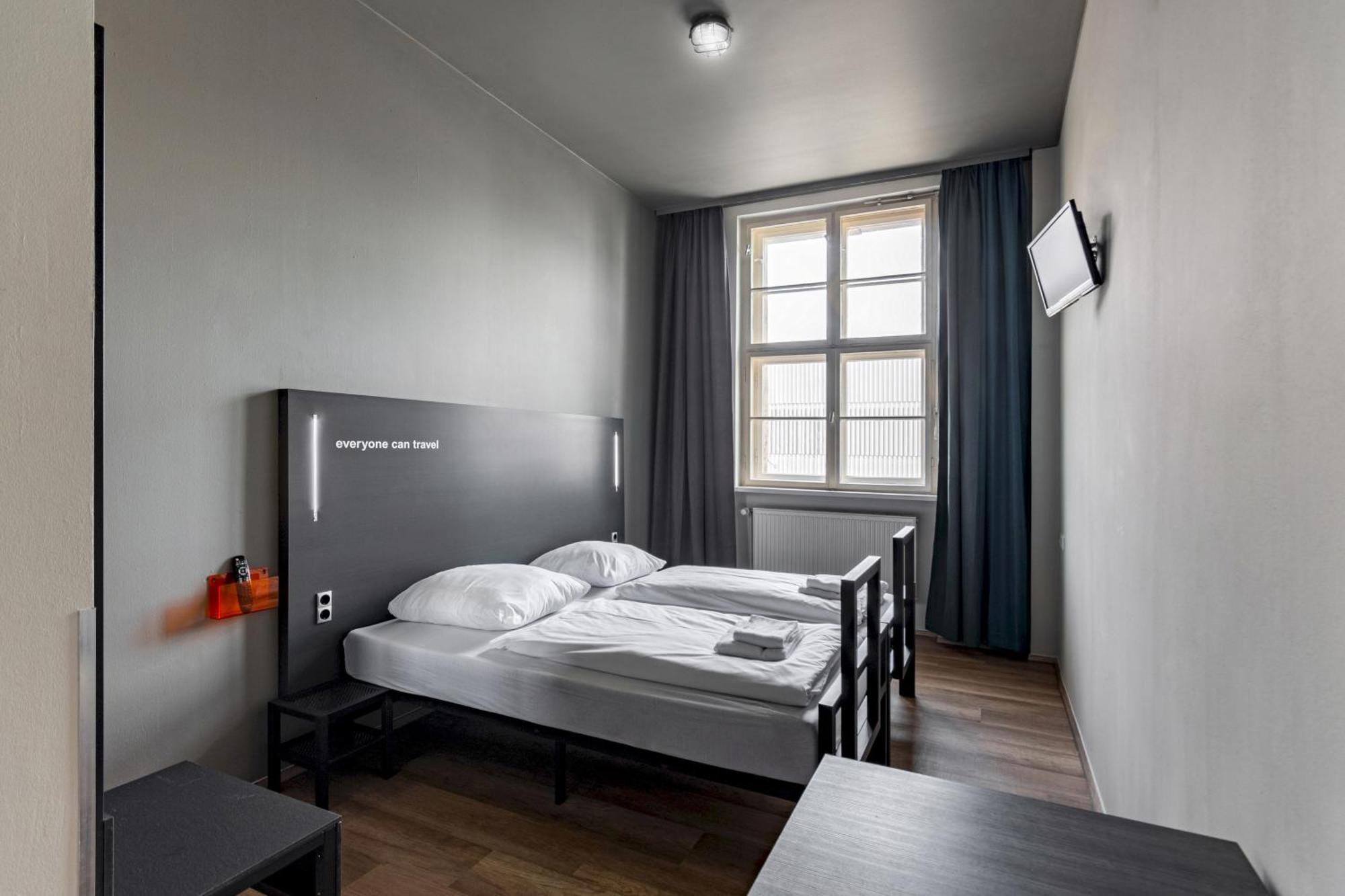 A&O Leipzig Hauptbahnhof Hostel Room photo