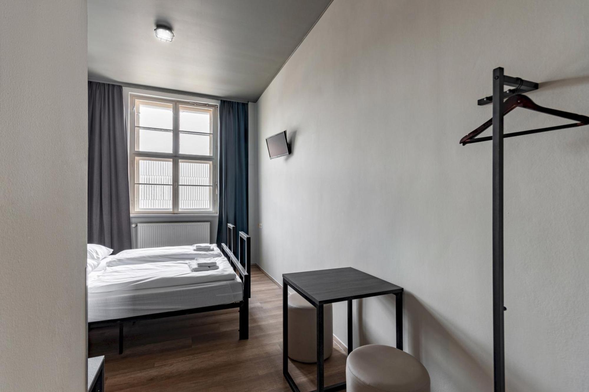 A&O Leipzig Hauptbahnhof Hostel Room photo